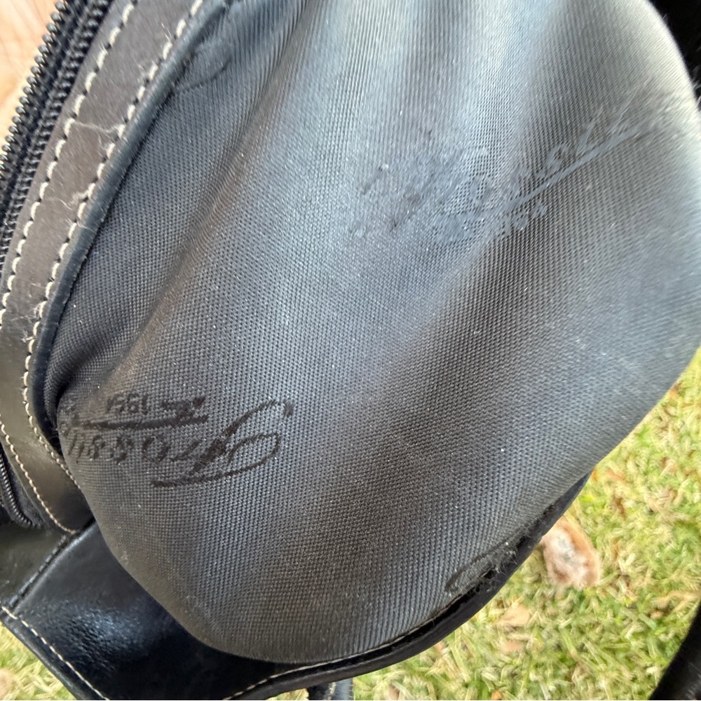 Fossil Black Leather Shoulder Bag with Key Charm - Picture 11 of 11